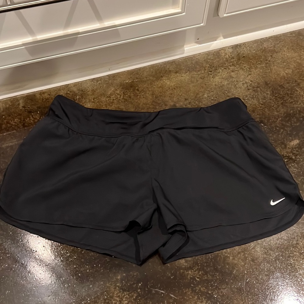 Black Nike shorts